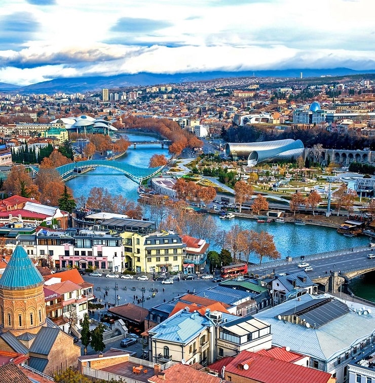 tbilisi-georgia-autumn-city
